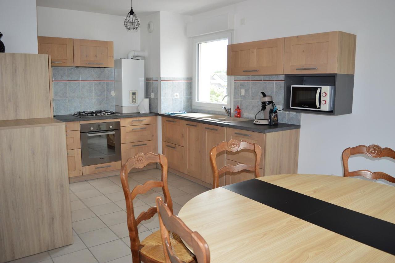 Appartement Spacieux Avec Balcon - A 50M De La Plage Courseulles-sur-Mer Luaran gambar